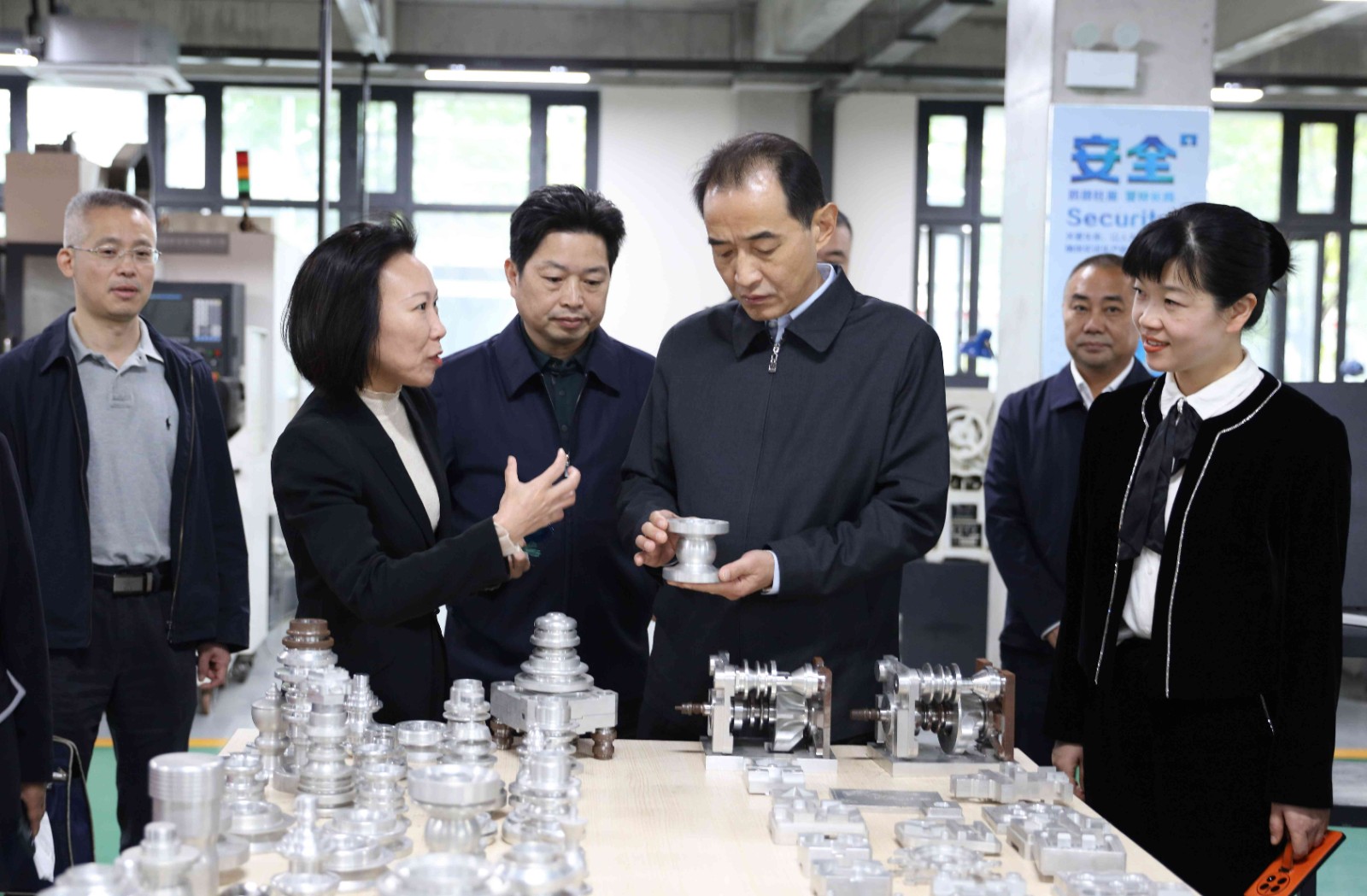 1698021580435993.jpg 1698021580435993.jpg