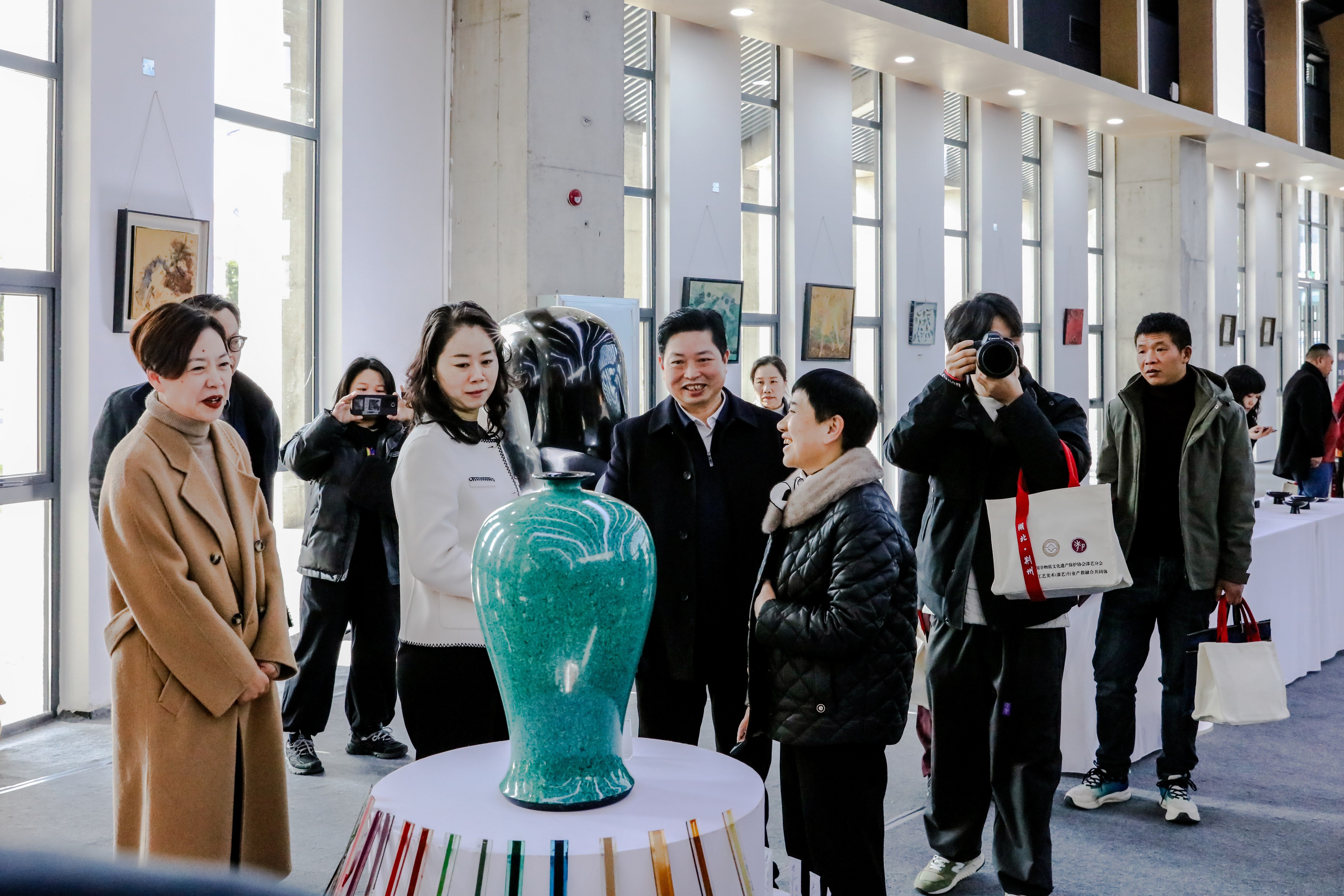 2024中国非物质文化遗产保护协会漆艺分会年会在荆州召开